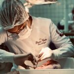 Além do consultório: as carreiras que um dentista pode seguir e que você nem imagina
