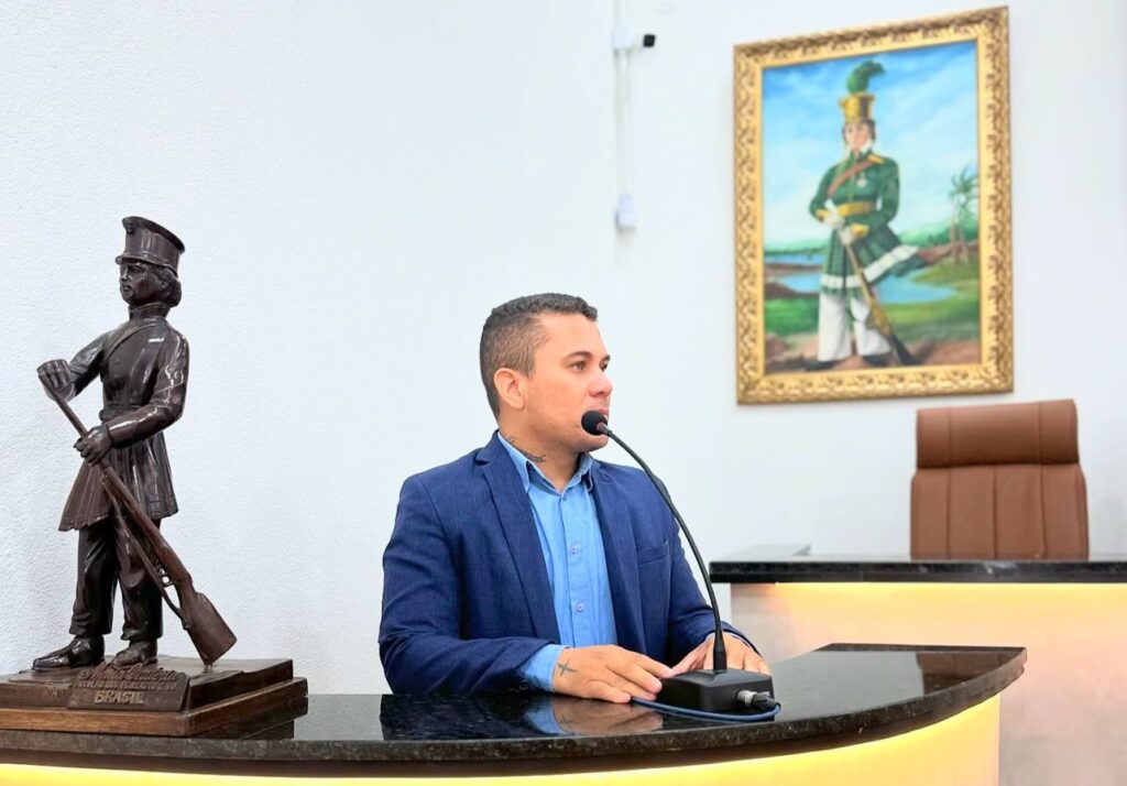 Vereador Galeguinho SPA propõe proibição da criação de pássaros em gaiolas em Feira de Santana