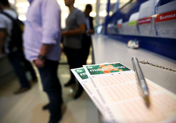 Mega-Sena sorteia prêmio estimado em R$ 15 milhões nesta terça-feira