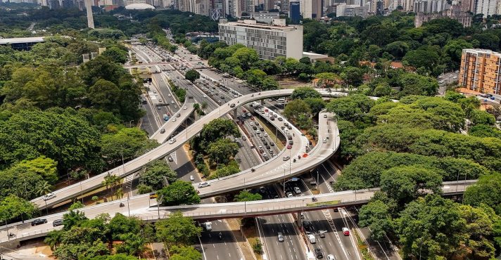 As 5 metrópoles que lideram o PIB do Brasil; confira