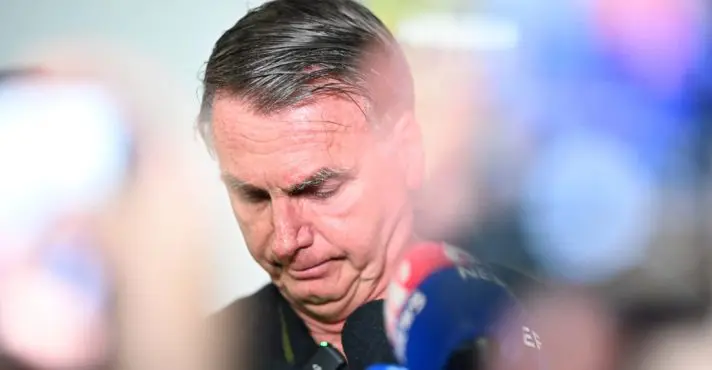 STF pode impedir reabilitação eleitoral de Bolsonaro com mudança na Ficha Limpa