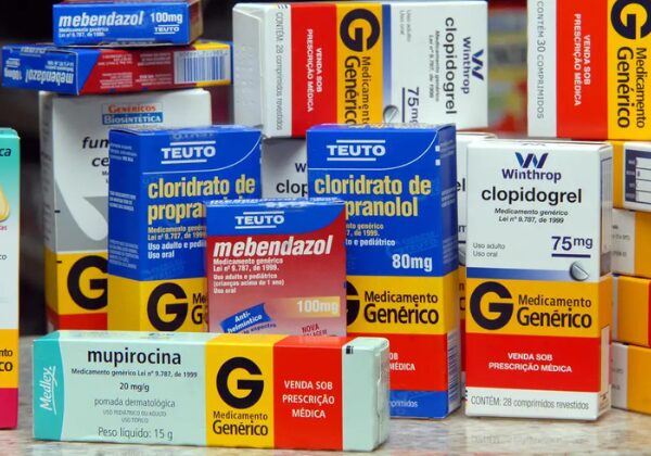 Estudo aponta que genéricos podem reduzir preço dos medicamentos em até 55%
