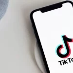 Empresário dos EUA oferece US$ 50 bilhões para comprar o TikTok