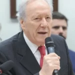 Lewandowski impõe sigilo de 100 anos no próprio cartão de vacinação