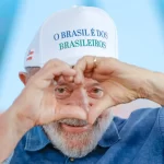 Em baixa, Lula determina que INSS antecipe pagamentos