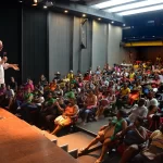 Prefeito autoriza licitação para fornecer barracas para feirantes da Marechal e Bernardino Bahia