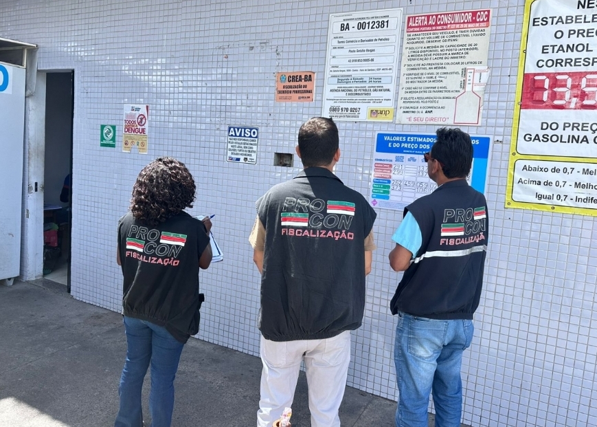 Procon fiscaliza possível aumento excessivo de combustível em Feira de Santana