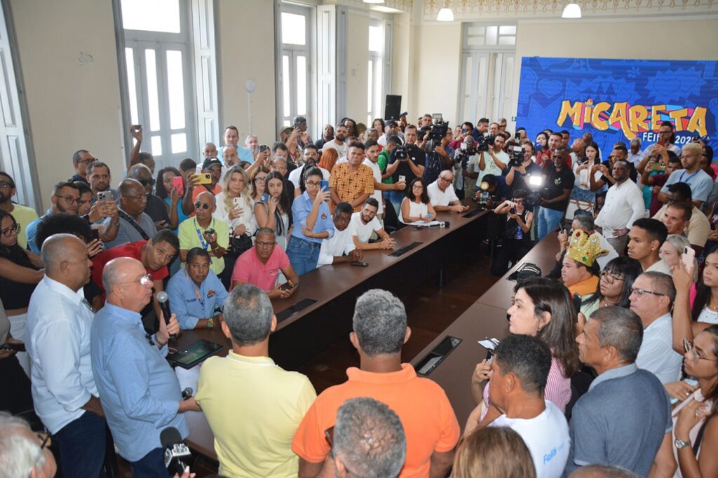 Micareta 2025 é lançada com grandes atrações, homenagem a Juraci Dórea e referência aos 40 anos do axé