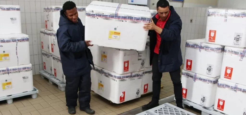 Mais de 400 mil doses da vacina contra a gripe serão distribuídas na Bahia