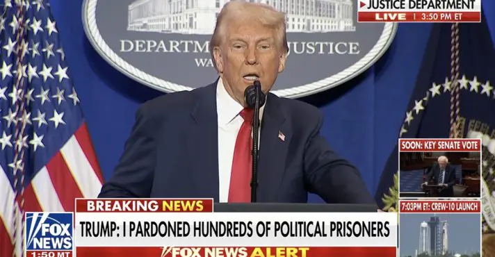 Perdoei centenas de prisioneiros políticos, diz Trump