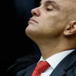 Em jantar em sua casa, Moraes reúne juízes e políticos para falar de Eduardo Bolsonaro