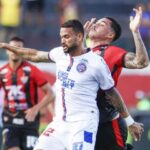 Em jogo eletrizante, Bahia empata com Vitória e conquista o 51º título do Baianão