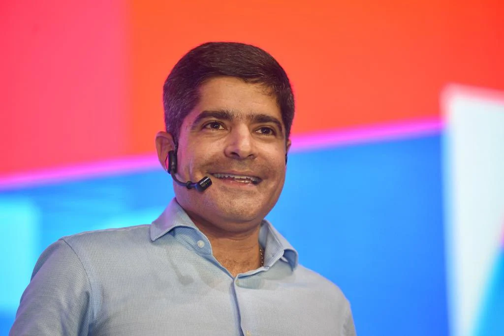 ACM Neto venceria disputa pelo governo da Bahia contra petistas, diz pesquisa