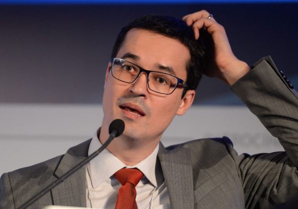 Deltan pede a ministério documentos que provem agenda oficial de Janja no Japão