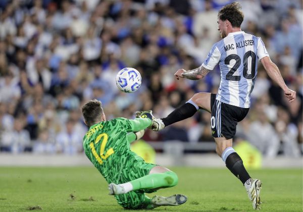 Brasil sofre goleada histórica para a Argentina em Buenos Aires pelas eliminatórias