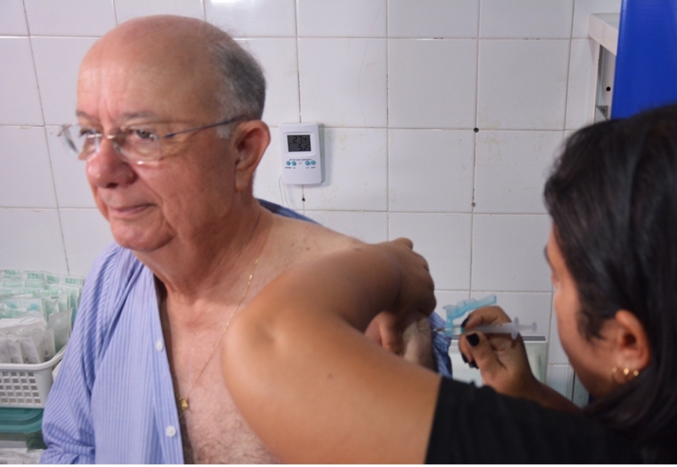Prefeitura inicia vacinação contra a gripe e reforça chamado para o público elegível