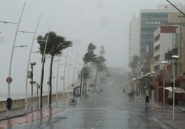 Inmet emite alerta de chuvas e ventos fortes em 23 cidades do estado