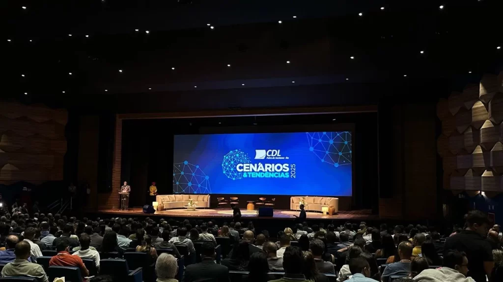 Feira de Santana se destaca como centro de inovação e desenvolvimento empresarial com o Congresso Cenários e Tendências 2025