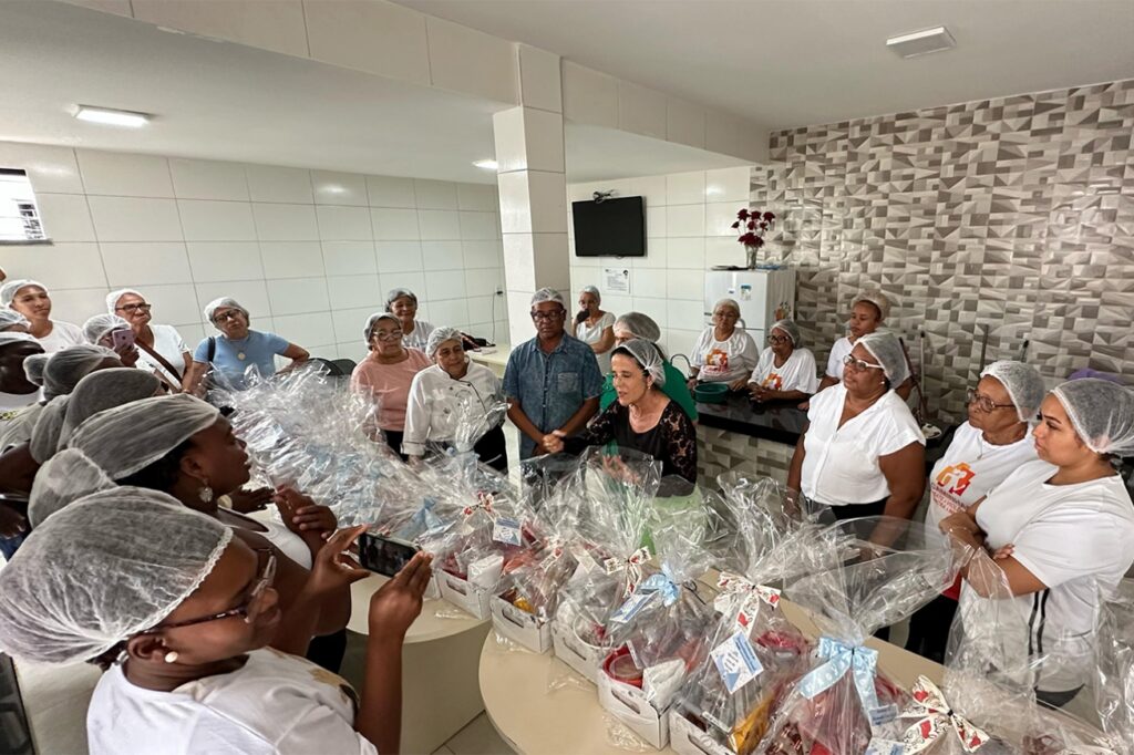 Secretaria de Desenvolvimento Social realiza oficina de ovos de páscoa