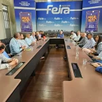 Sicomércio discute agilidade na emissão e renovação de alvarás em Feira de Santana