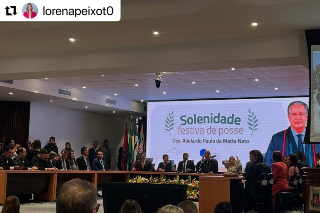 Presidente da OAB Feira, Lorena Peixoto, participa de posse do presidente do TRE