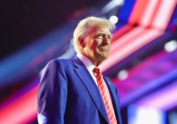 Trump reafirma política tarifária e diz que ‘políticas nunca mudarão’