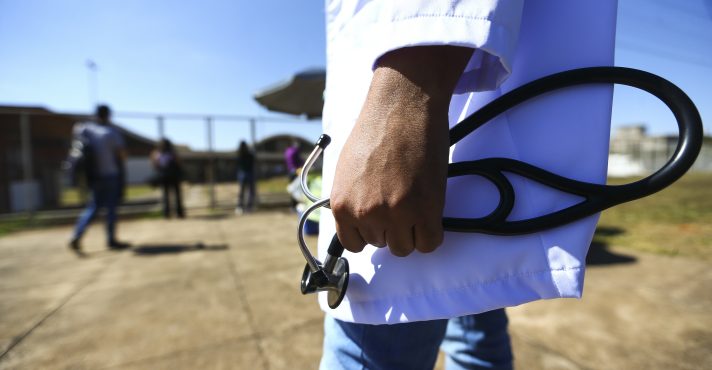 Falhas na saúde causam mais de 2 mil mortes em um ano no Brasil