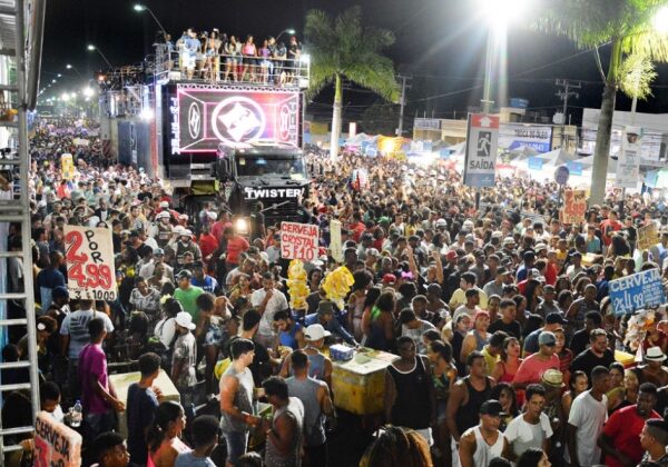 Micareta de Feira 2025: veja quem vai agitar a maior folia do interior da Bahia