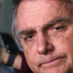 ‘Foi o procedimento mais delicado que Bolsonaro passou’, afirma médico