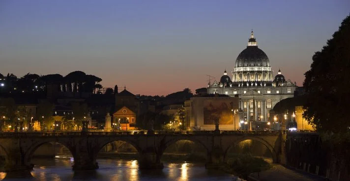 Igreja Católica entra em nova fase depois da morte do papa Francisco