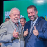 Carlos Lupi entra na mira da Câmara por denúncia de fraude no INSS