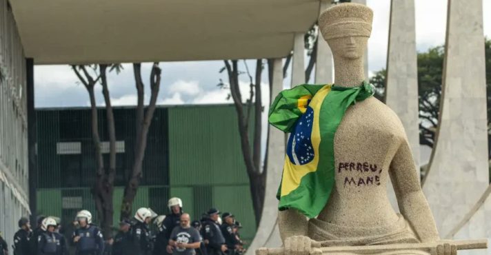 Defesa de Débora dos Santos rompe silêncio sobre condenação