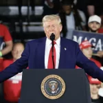 Trump encara Judiciário: “Nada impedirá minha missão”