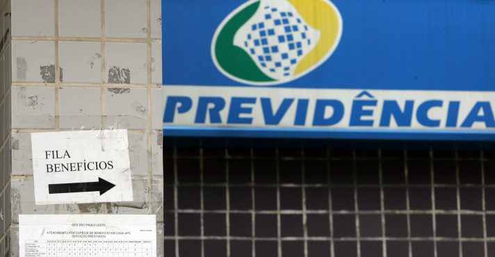 INSS: 1,2 milhão pediram cancelamento de descontos indevidos entre 2023 e 2024