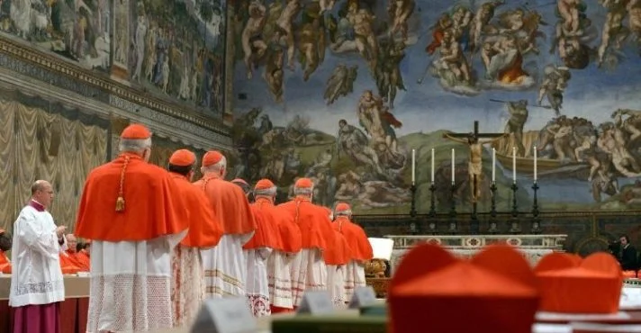 Conclave leva cardeais à reclusão total a partir desta terça-feira