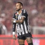Neymar lamenta eliminação do Santos na Copa do Brasil: ‘Não pode depender só de mim’