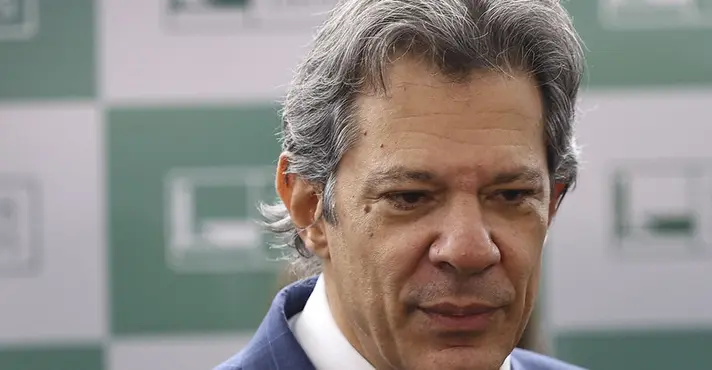 Governo desiste de elevar IOF sobre investimentos no exterior