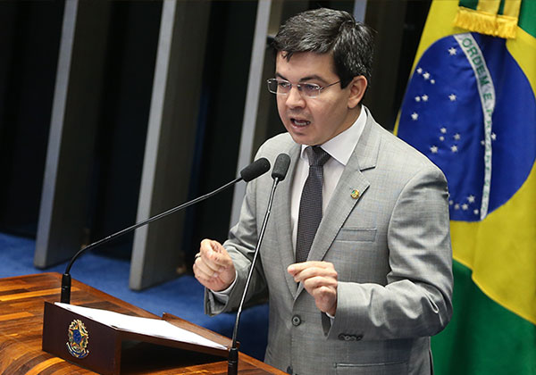 Governo avalia manter alta do IOF em 2025 e promete alternativa para 2026
