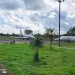 Aeroporto de Feira recebe artistas que agitam o São João no interior da Bahia