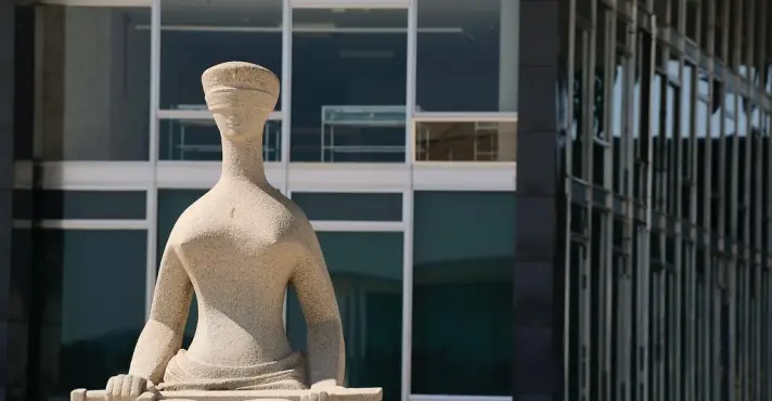 STF retoma julgamento e ameaça liberdade de expressão nas redes sociais