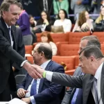 ‘Golpe nunca existiu’, afirma Bolsonaro ao chegar ao STF