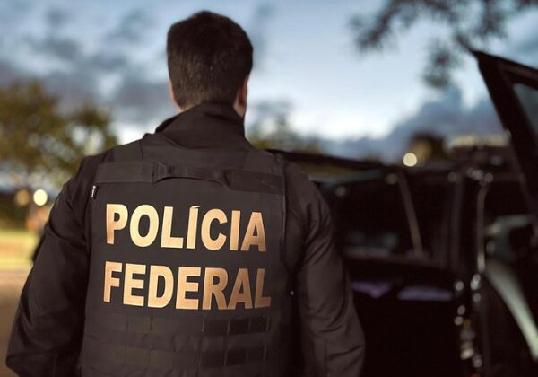 Operação da PF investiga esquema de diplomas falsos com atuação na Bahia