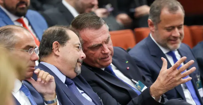 Defesa de Bolsonaro pede anulação da delação de Mauro Cid