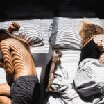 Pesquisa mostra como a falta de dinheiro pode afetar a libido do casal