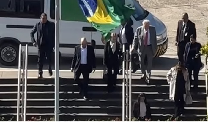 Carona de Janja e Moraes na FAB vai parar no MPF