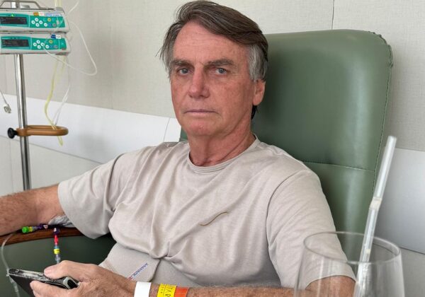 Bolsonaro volta a passar mal e cancela todos os seus compromissos no mês de julho