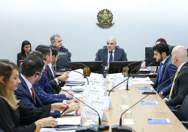 Audiência no Supremo Tribunal Federal termina sem acordo sobre IOF