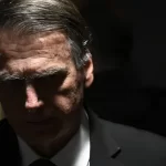 STF autoriza operação contra Bolsonaro e impõe uso de tornozeleira eletrônica