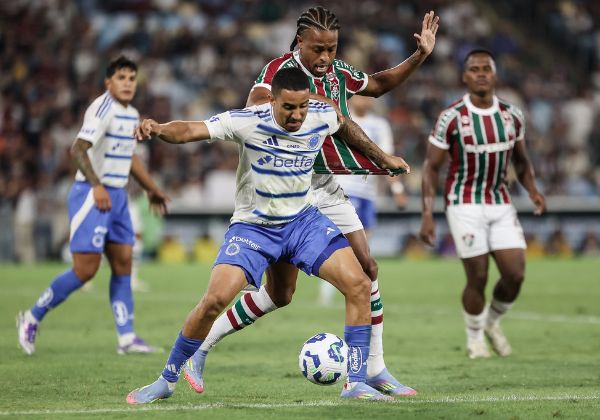 Cruzeiro bate o Fluminense e ajuda o Bahia na tabela do Brasileirão; entenda