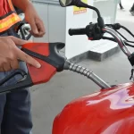 Combustíveis ficam mais baratos na Bahia em julho, diz Acelen